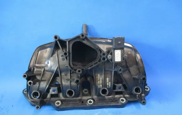 Volkswagen PASSAT B7 Intake manifold 03C129711AJ 052009