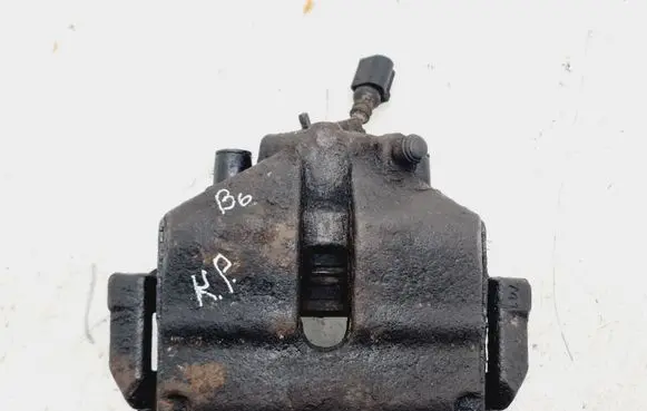 Volkswagen PASSAT B6 Front brake caliper