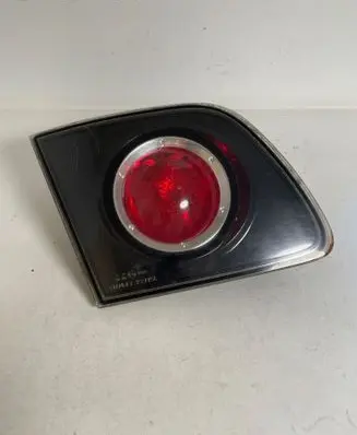 Mazda 3 I Tailgate rear/tail lights P2775L E1100639