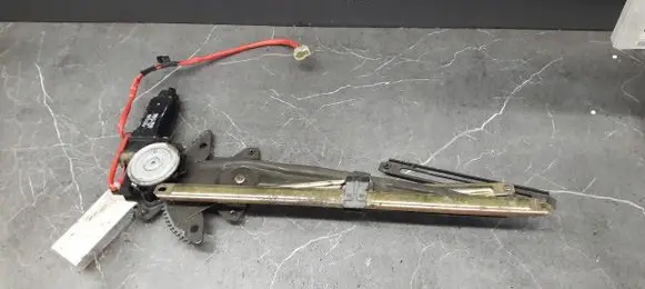 Suzuki Swift Cultus Front window lifting mechanism without motor