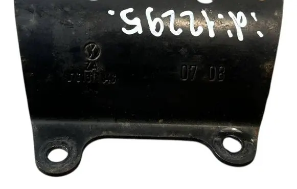 Volkswagen Crafter EGR valve cooler bracket 076131184G