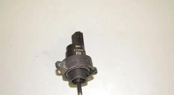 BMW iX Windscreen/windshield washer pump 5A04D88 61355A04D88