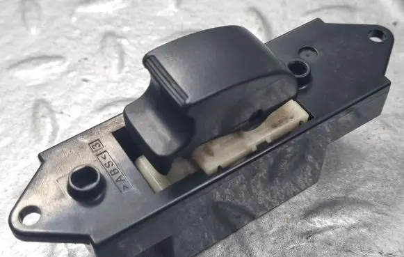 Mitsubishi Outlander Electric window control switch 2691T11AD MR587944