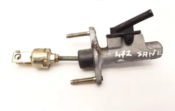 Clutch slave cylinder
