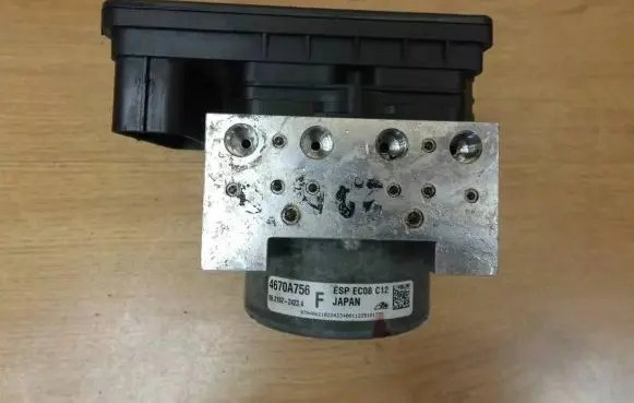 Mitsubishi Outlander ABS Pump 4670A756