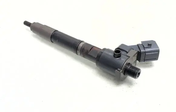 Volvo XC60 Fuel injector 31405404