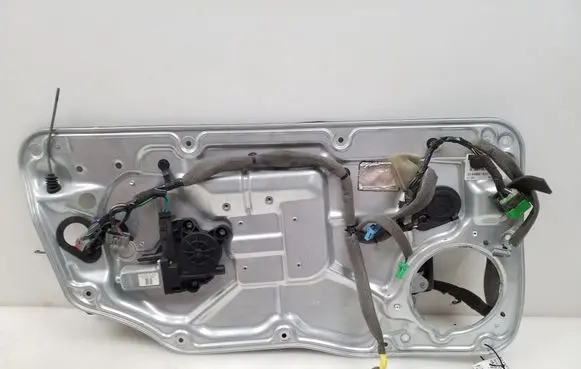 Volvo V70 Front door window regulator with motor 983039101