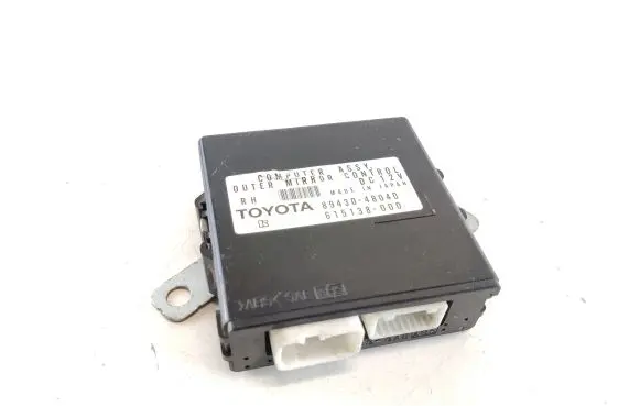 Toyota Auris E180 Wing mirror control module 8943048040 615138000