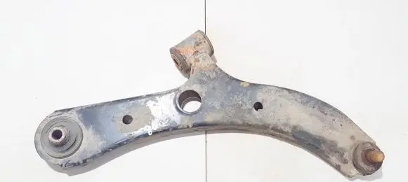 Suzuki Swift I Front lower control arm/wishbone