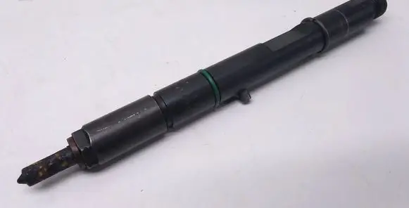 Audi A6 S6 C5 4B Fuel injector 059130201E 0432133838