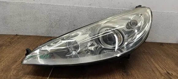 Peugeot 407 Headlight/headlamp