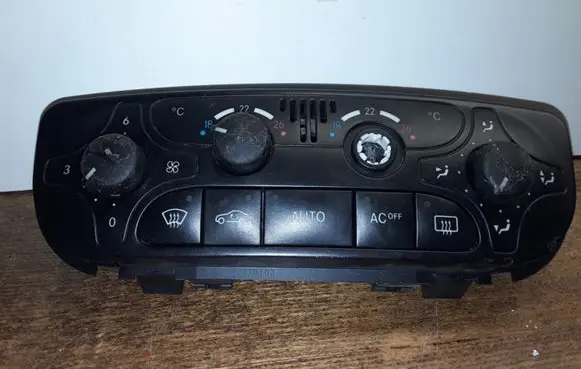 Mercedes-Benz C AMG W203 Climate control unit A2098300085 9140010497