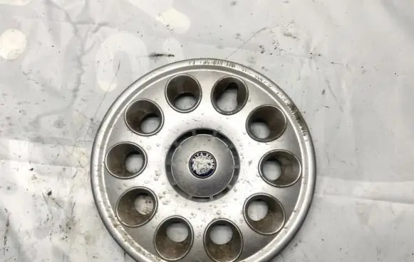 Alfa Romeo 147 R15 wheel hub/cap/trim 46792067