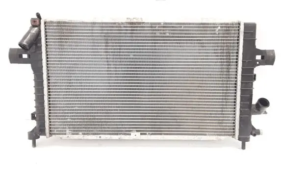 Opel Zafira B Coolant radiator