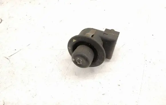 Ford Mondeo MK I Wing mirror switch 93B617B676-BA
