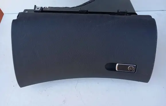 Mercedes-Benz E W213 Glove box A2136800091