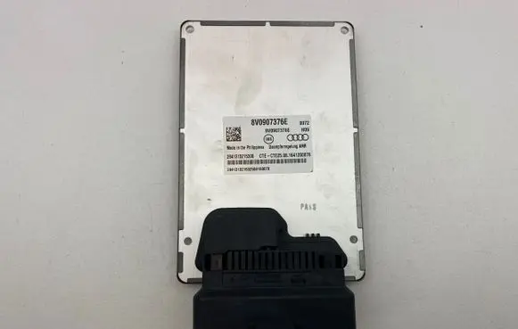 Audi A3 S3 8V Suspension control unit/module 8V0907376E 3215300