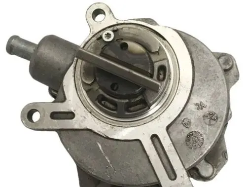BMW 6 E63 E64 Vacuum pump 7545384 687390-10