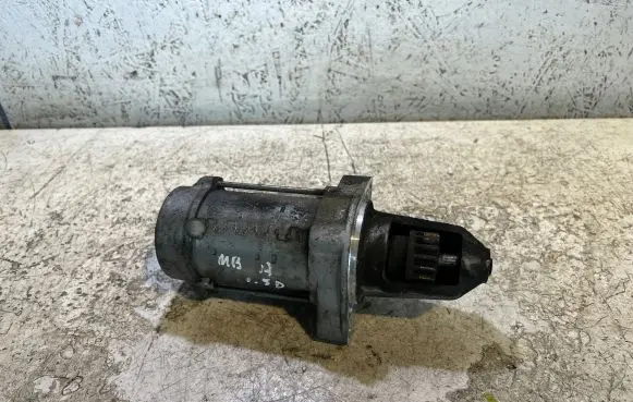 Mercedes-Benz A W176 Starter motor A2709060026 4280009140
