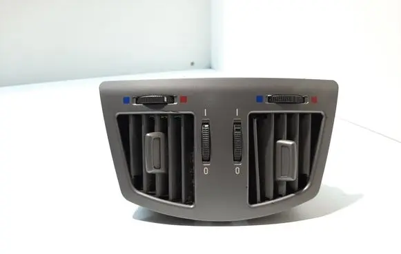 BMW 7 E65 E66 Rear air vent grill 8385257