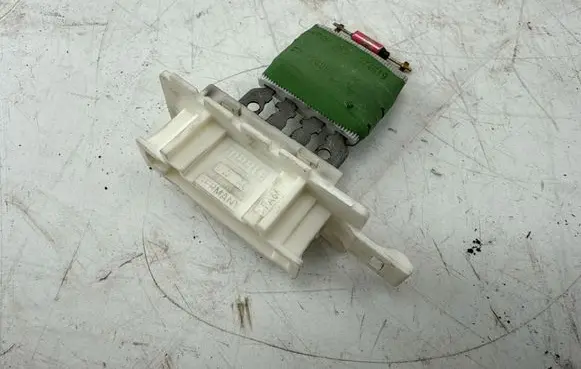 Volkswagen T-Cross Heater blower fan relay 3T4519