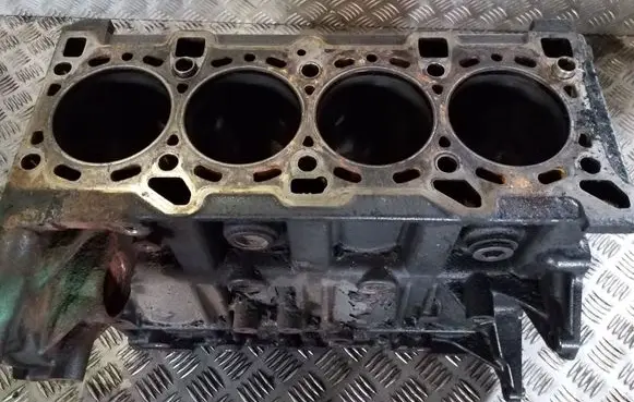 Chrysler Grand Voyager V Engine block 