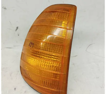 Mercedes-Benz W123 Front indicator light 0008200521 A0008200521 HELLA