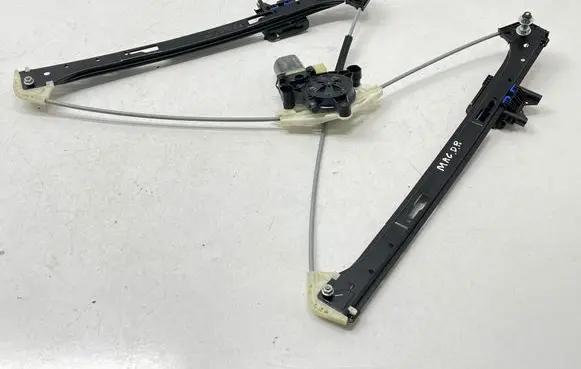 Porsche Macan (95B) Front door window regulator with motor 95B837462A 5Q0959802C 20022018