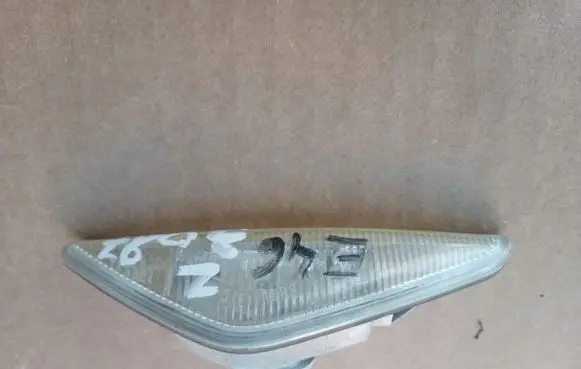 BMW 3 E46 Front fender indicator light 6920731
