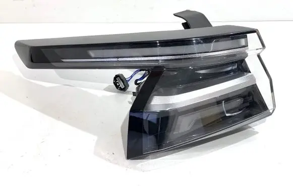 Nissan Qashqai J12 Rear/tail lights 26555HN20A