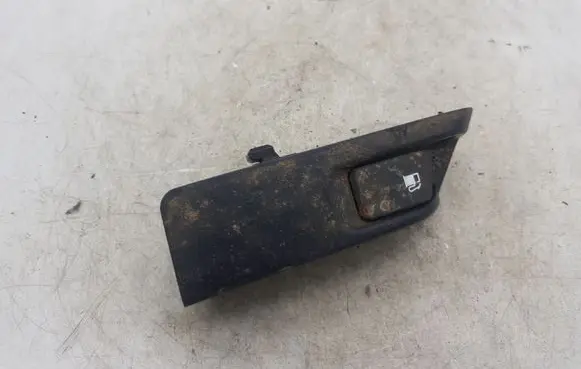 Toyota Auris 150 Fuel cap release pull handle NOCODE