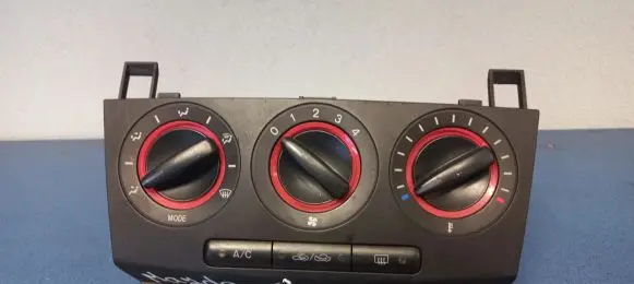 Mazda 3 I Climate control unit