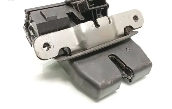 Ford Fiesta Tailgate/trunk/boot lock/catch/latch 8A61A442A66BC