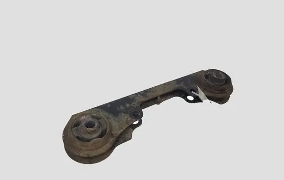 Nissan X-Trail T31 Engine mount bracket