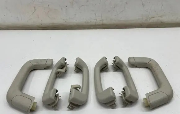 Land Rover Discovery 5 A set of handles for the ceiling GK7231406A