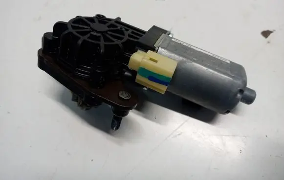 Hyundai Tucson TL Seat adjustment motor 88582-C1000