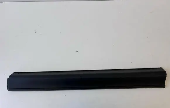 Mazda CX-5 II Front door trim (molding) KB7W-51RA1
