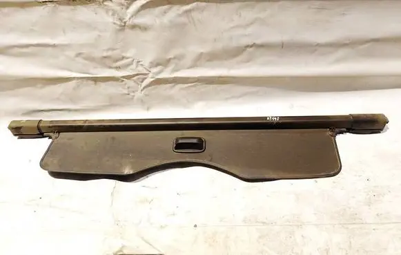 Parcel shelf