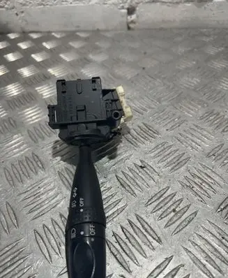 Toyota RAV 4 (XA20) Indicator stalk 173648