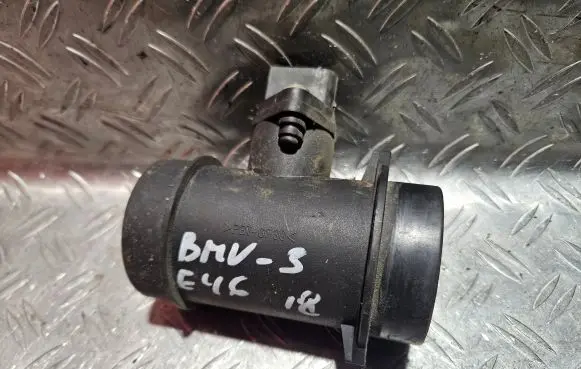 BMW 3 E46 Mass air flow meter 0280217124 1433565