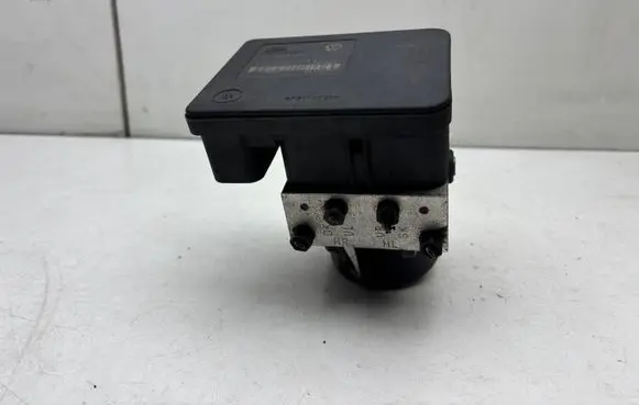 Volkswagen Golf IV ABS Pump 1C0907379M 1J0614517J