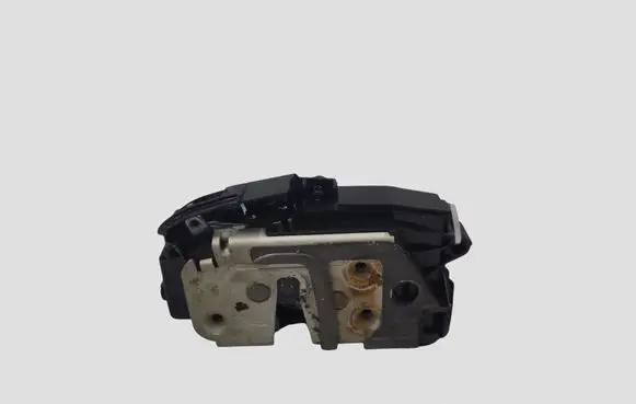 Volvo V60 Rear door lock 31301742 A046465 134153