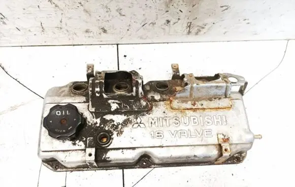 Rocker cam cover