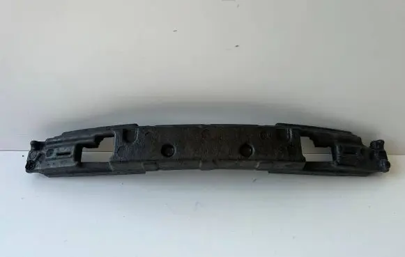 Hyundai i30 Front bumper foam support bar 88521-A6800