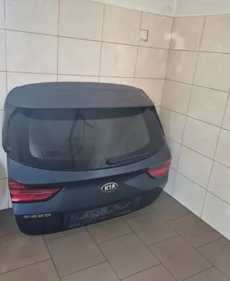 KIA Ceed Tailgate/trunk/boot lid