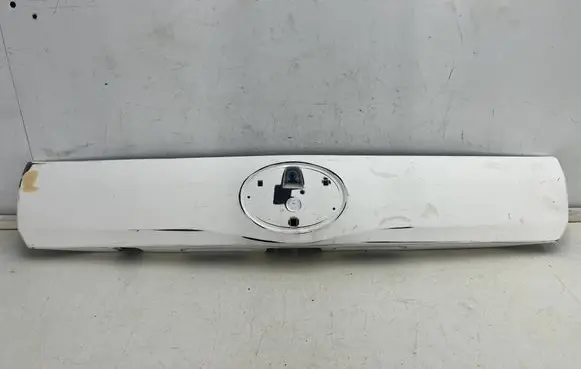 Toyota Prius+ (ZVW40) Trunk door license plate light bar 76801-47140 76811-47130