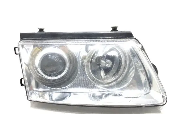 Volkswagen PASSAT B5 Headlight/headlamp 