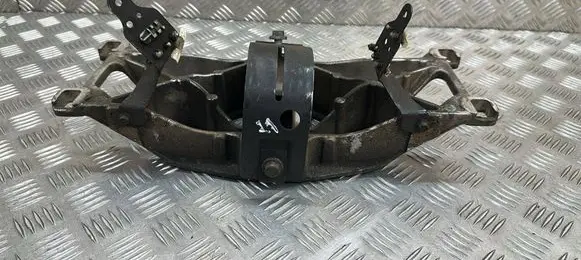 Jaguar XJ X351 Gearbox mounting bracket 5W935060AB