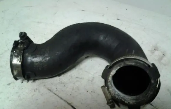 Audi A8 S8 D3 4E Intercooler hose/pipe 4E0145738D