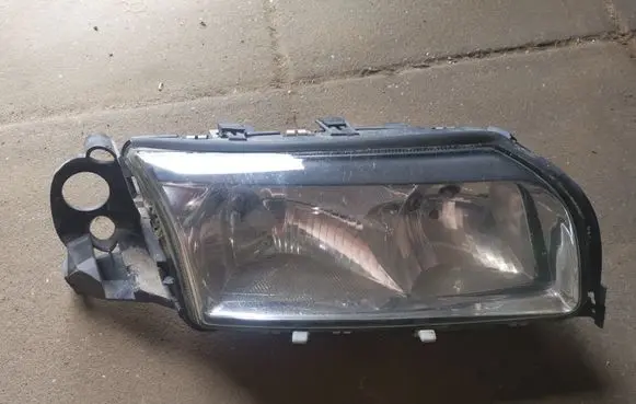 Volvo S80 Headlight/headlamp